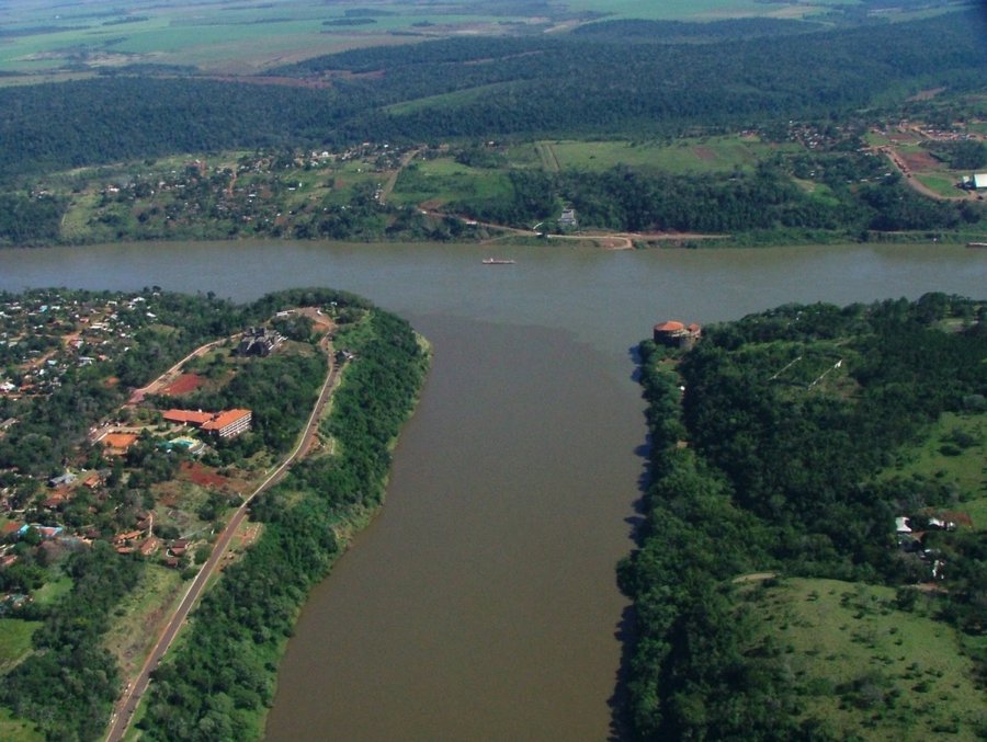 Границы государств. граница между Парагваем, Аргентиной и Бразилией