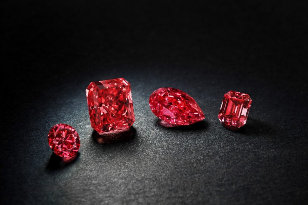 Самые ценные самоцветы. Красный алмаз