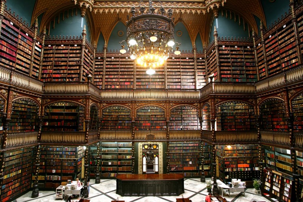 Красивые библиотеки. Королевская библиотека в Рио-де-Жанейро