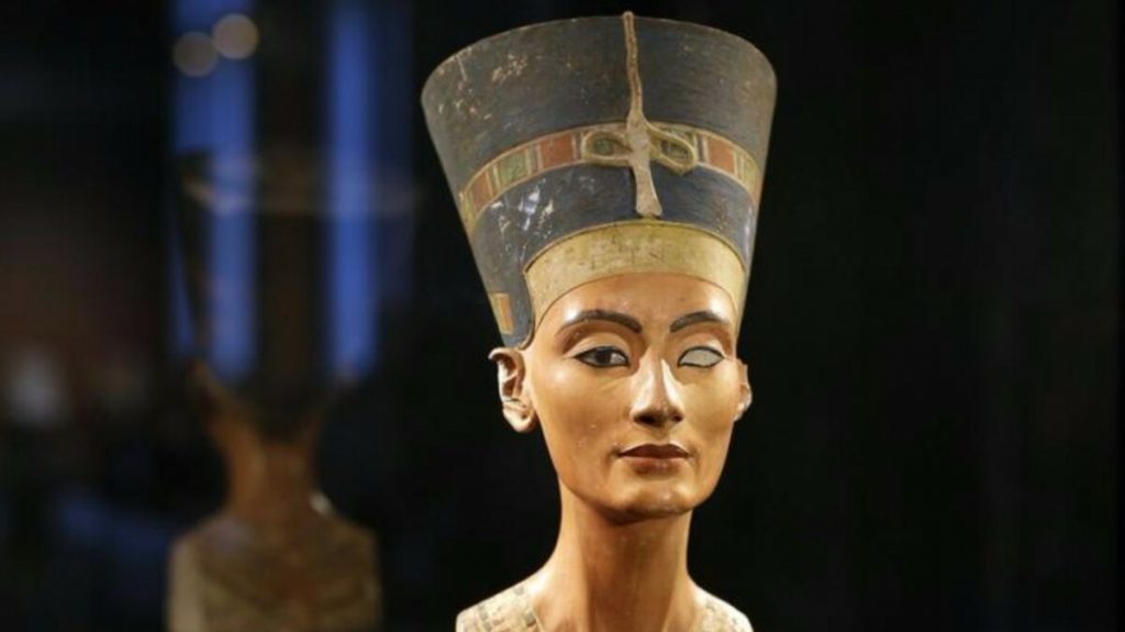 Самые красивые женщины. Нефертити