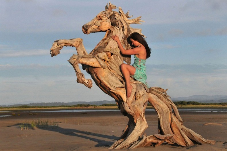 Скульптуры из дерева. Джефро Уитто