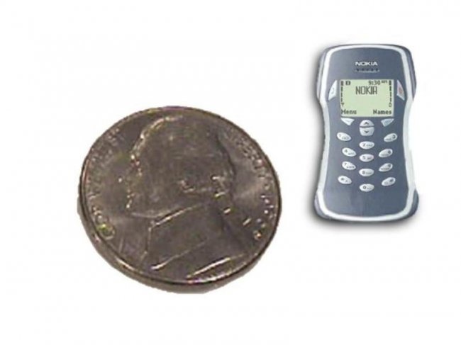 Самые маленькие телефоны. Nokia 0.3710