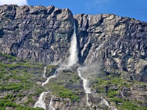 Самые красивые водопады Европы. Виннуфоссен