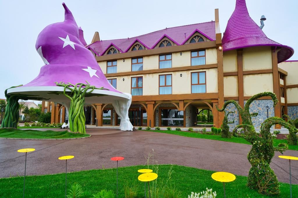 Необычные тематические отели. Gardaland Magic Hotel 