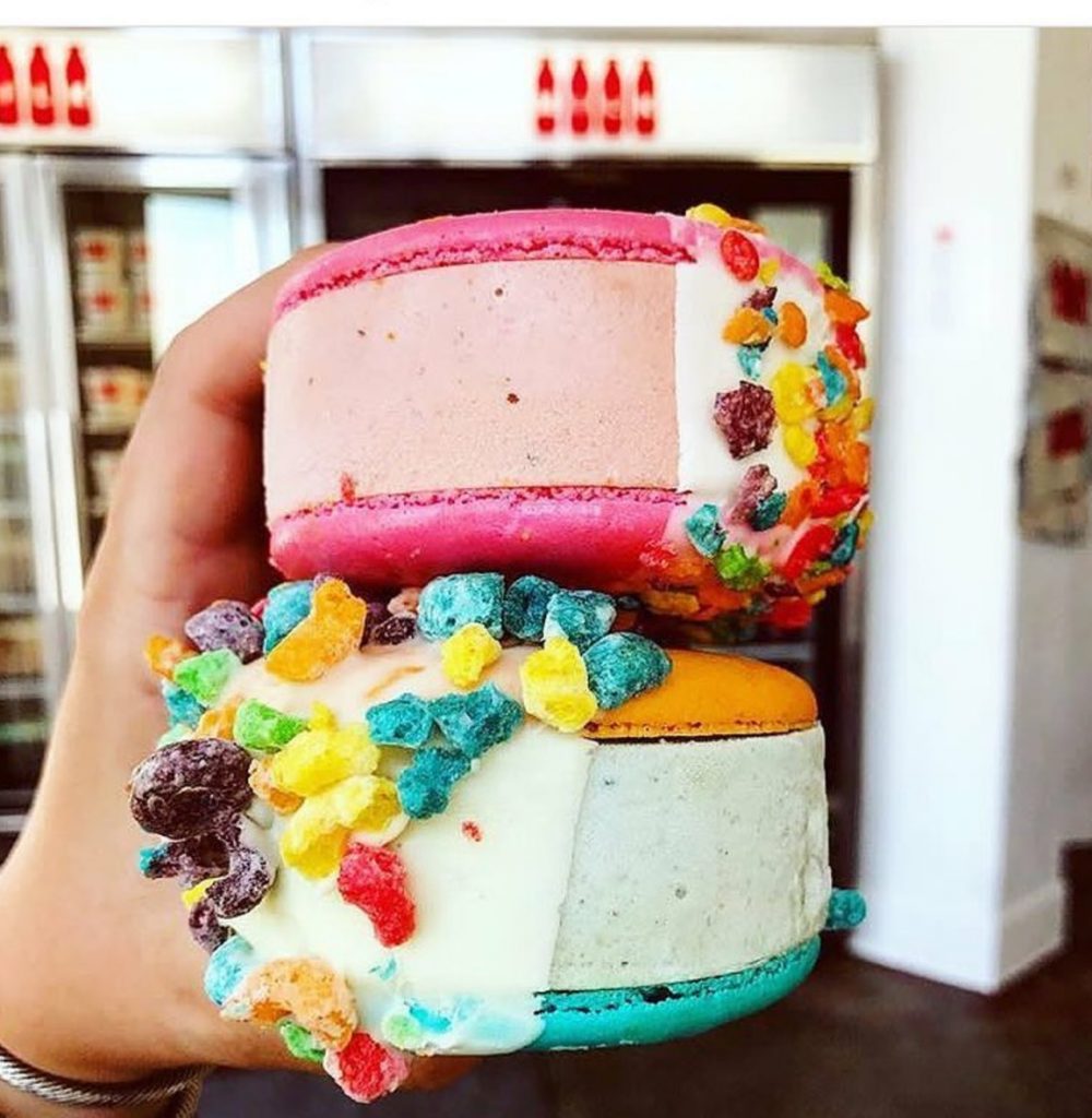 Мороженое-сэндвич "Макарон"