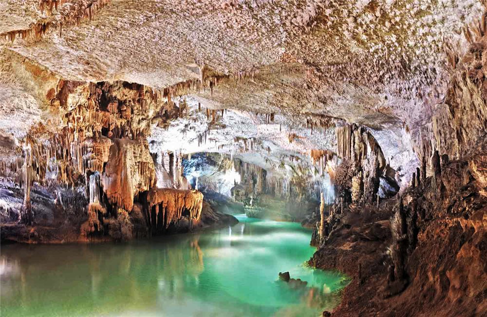 Туристическая Словения. Шкоцянские пещеры