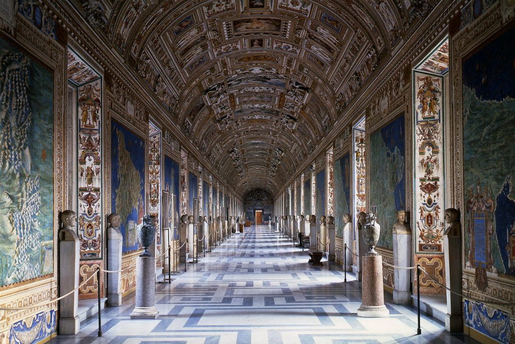 Интересные музеи Ватикана. Галереи Ватикана