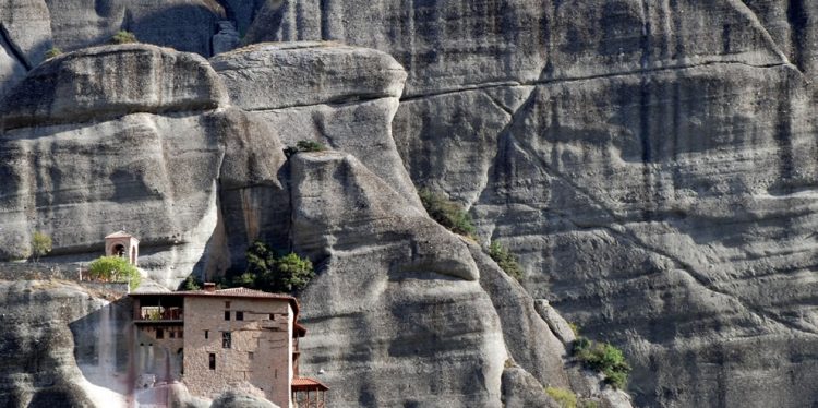 Первые монахи-отшельники появились в этих скалах еще в IX веке