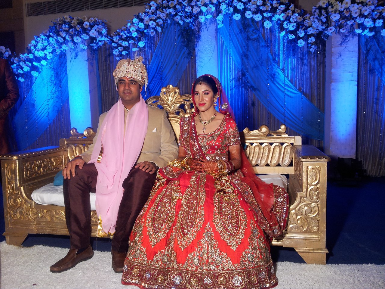 Русско индийские браки. Ваниша Миттал и Амит Бхатиа свадьба. Индийская свадьба. Наряды Свадебные богатые. Индийские жених и невеста.
