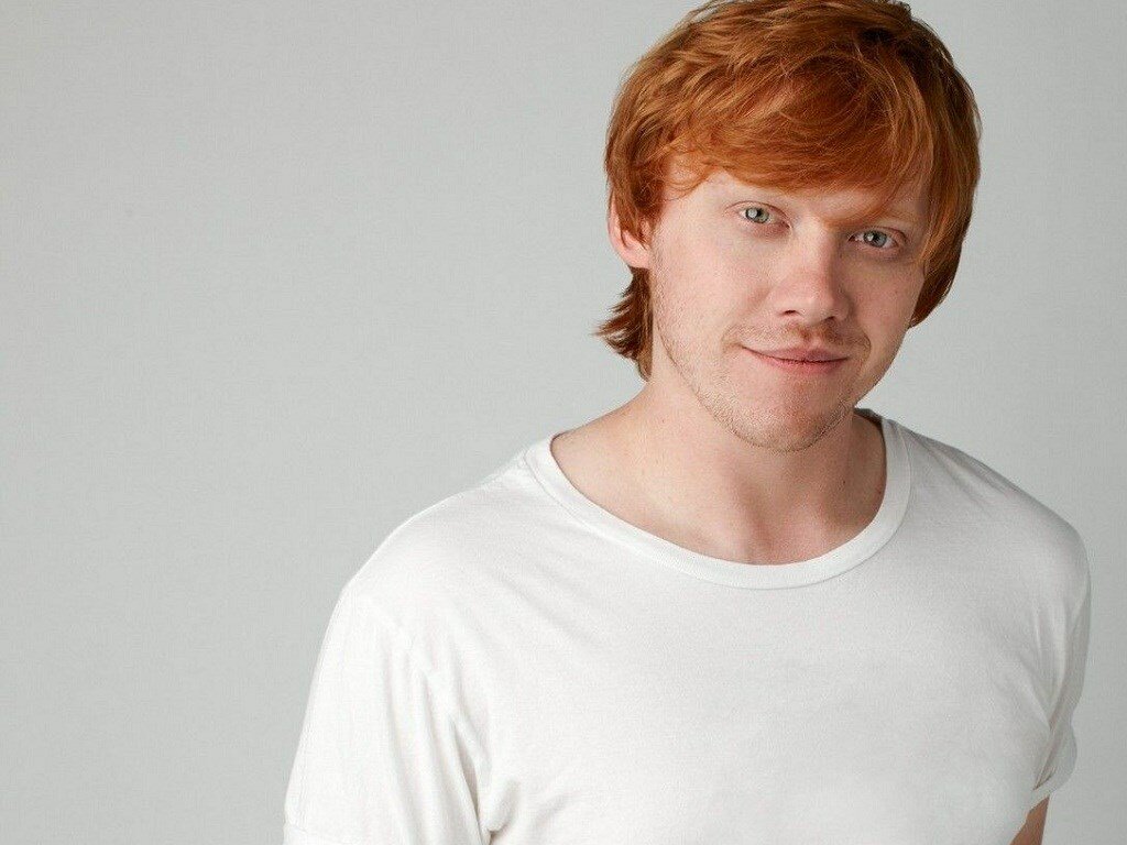 stripped-rupert-grint-on